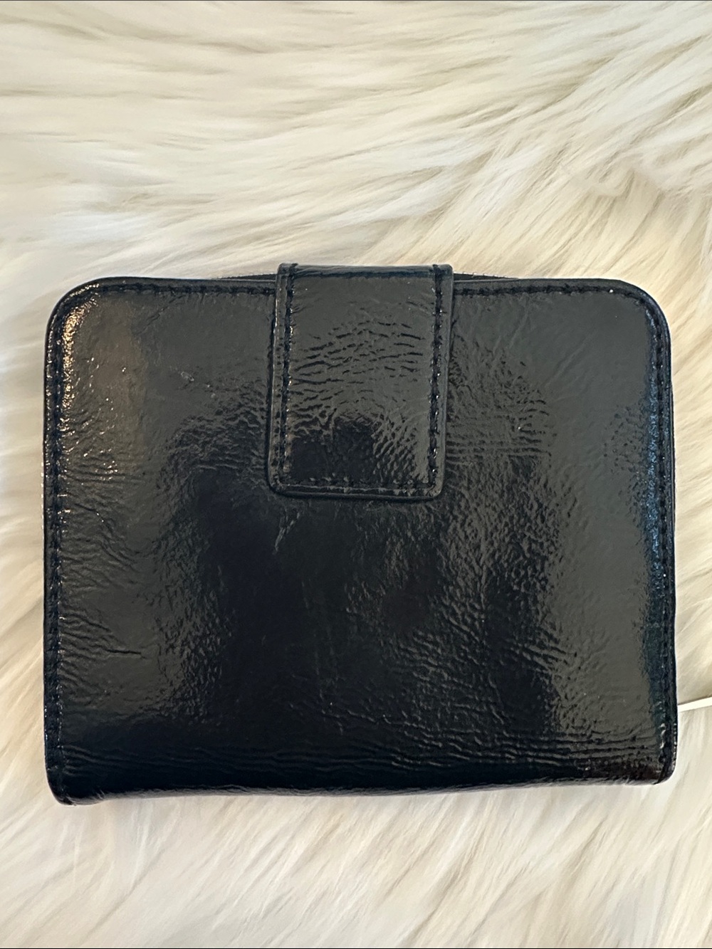 EUC Michael Kors Black Patent Zip-Around Wallet w/Silver Plaque - Picture 3 of 9